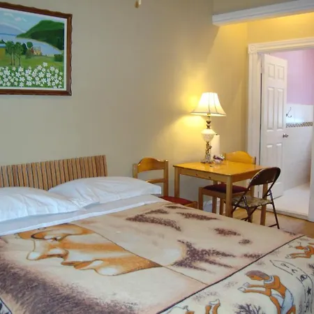Hotel & Suites Place Des Arts-3