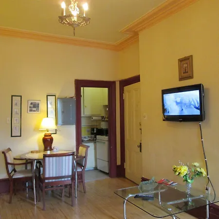 Hotel & Suites Place Des Arts-2
